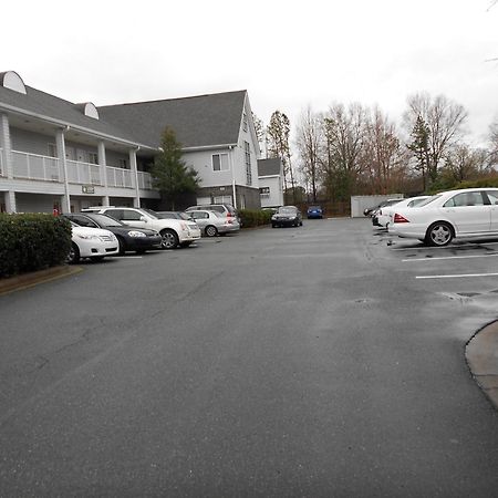 Rodeway Inn Charlotte Exterior foto